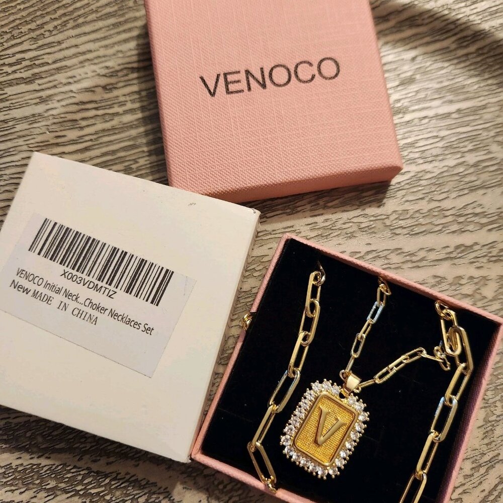 Initial letter V gold tone necklace set of 2 necklaces 16" and 18" jewelry